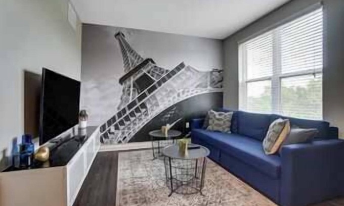 Scioto Mile Apartment | Apartment on the River