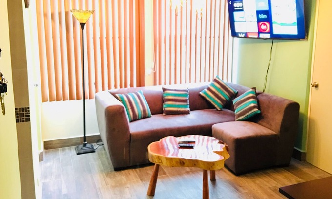 Downtown Mexico City Apartment | Apartment Paseo de la Reforma-Garibaldi Subway