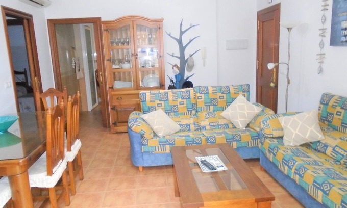Carboneras Apartment | Apartment 'Piso Centro de Carboneras' near the Beach with Terrace & Wi-Fi