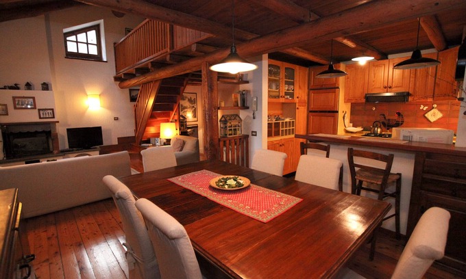 Pre-Saint-Didier House | Apartment Pré Saint Didier for rent/6 - 8 people