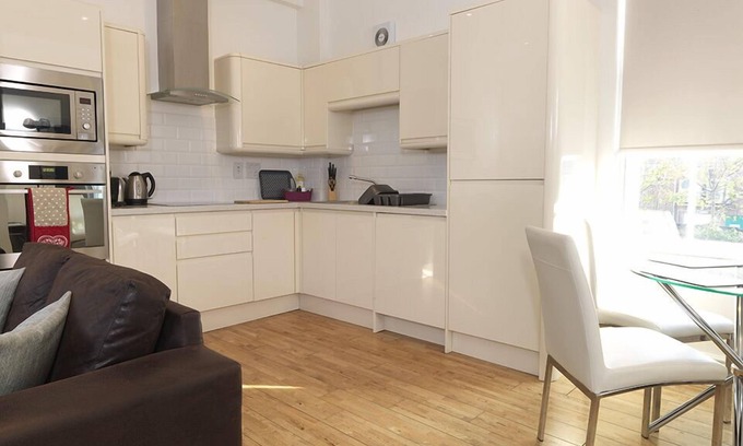 Andover Apartment | Apartment-Private Bathroom-One Bedroom
