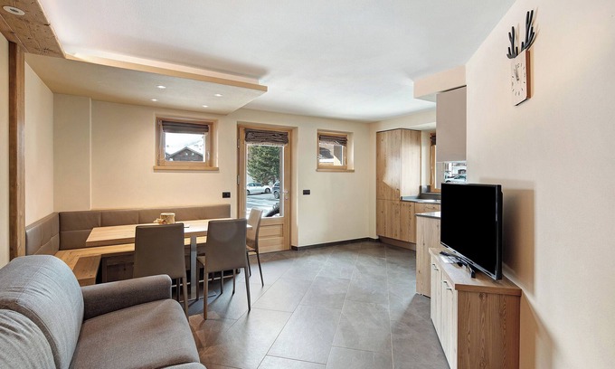 Livigno Apartment | Apartment Rasia Residence Relax Mountain with Mountain View, Wi-Fi & Garden
