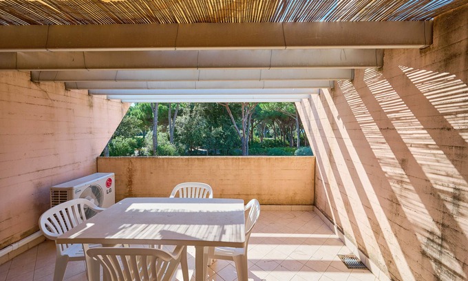 Punta Ala Apartment | Apartment 'Rex Lo Scoglietto - Bilocale 15' with Communal Pool, Wi-Fi and Air Conditioning