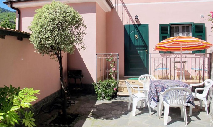Rossi Apartment | Apartment Rosa by Interhome