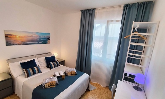 Camin Apartment | Apartment 'Royal Residence' with Shared Garden, Wi-Fi and Air Conditioning