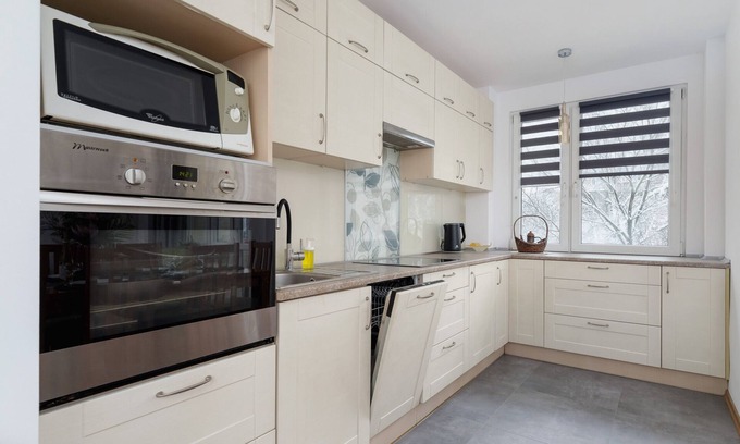 Lagiewniki Apartment | Apartment Ruczaj Cracow by Renters