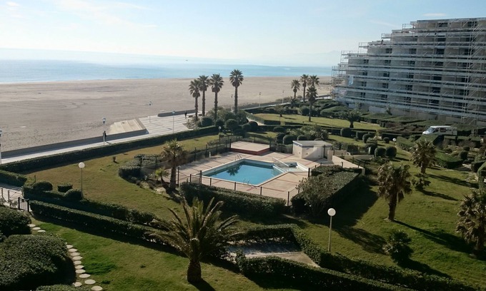 La Cote Radieuse Apartment | Apartment seafront luxury building Canet Sud, parking and free WIFI