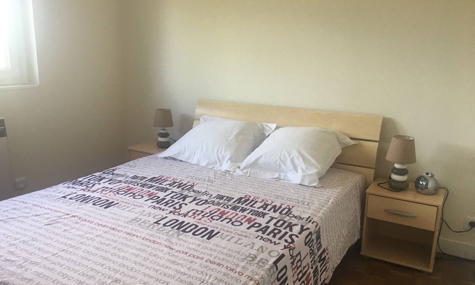 Angouleme Apartment | Apartment ST CYBARD