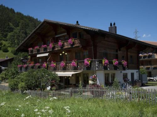 Zweisimmen Nr Gstaad Apartment | Apartment Steimandli by Interhome