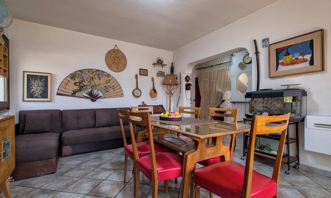 Lu Bagnu Apartment | Apartment 'Stone House Lu Bagnu' with Sea View, Wi-Fi and Air Conditioning