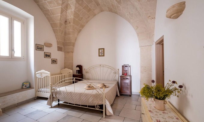 Avetrana Apartment | Apartment 'Torre Bassa Trilocale' with Wi-Fi and Air Conditioning