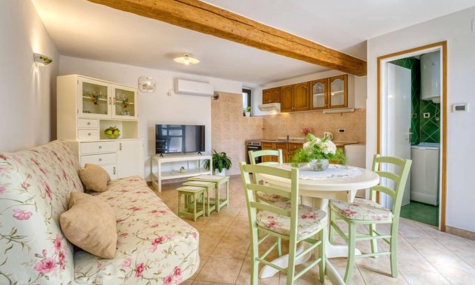 Rukavac Apartment | Apartment V by Interhome