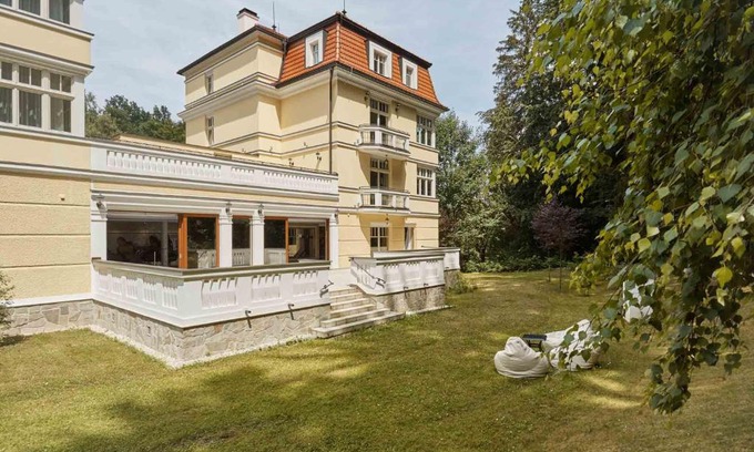 Karlovy Vary Apartment | Apartment Villa Dionysus