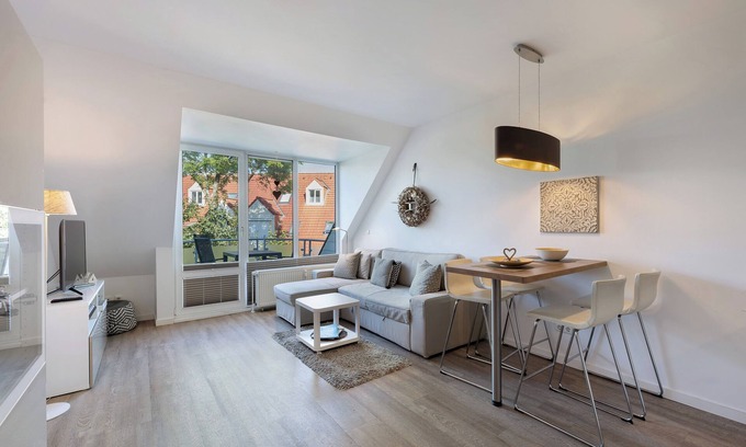 Timmendorfer Strand Apartment | Apartment 'Wohnanlage Am Mühlenteich' with Balcony and Wi-Fi