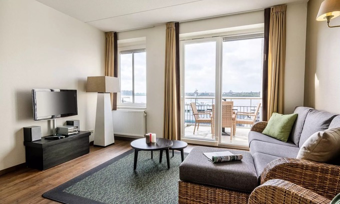 Zeewolde Apartment | Apartment Waterfront 4 People