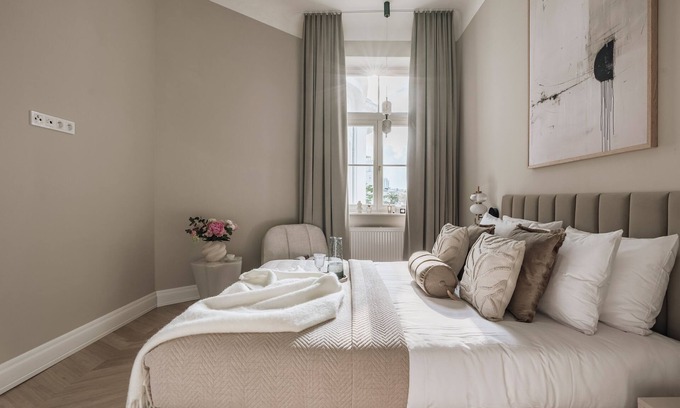 Srodmiescie Południowe Apartment | Apartment with 3 bedrooms, balcony, city center