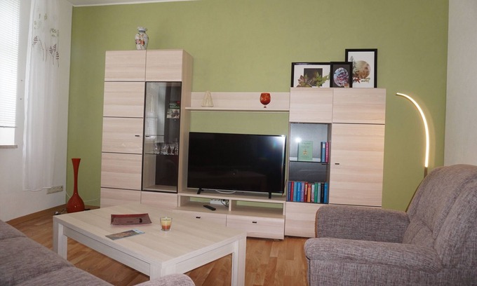 Ballenstedt Apartment | Apartment with balcony facing the avenue especially for couples with a car