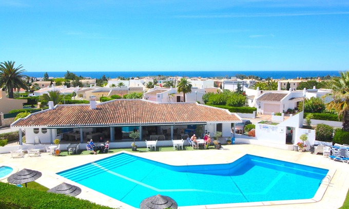 Mato Serrao Apartment | Apartment with communal pool walking distance to amenities, beach, town center