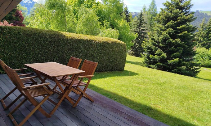 Le Planellet Apartment | Apartment with garden on the snow front