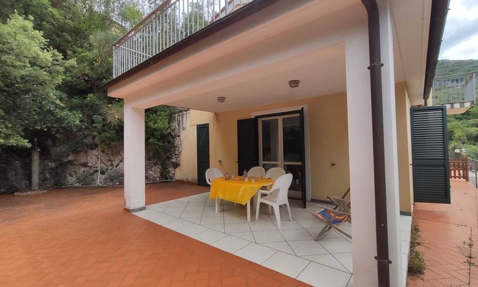 Maratea House | Apartment with large patio and garden a few steps from the center of Maratea