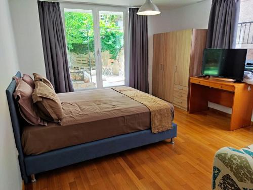 Alimos Apartment | Apartment with private garden in Alimos