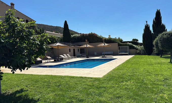 Pau Apartment | Apartment with private pool