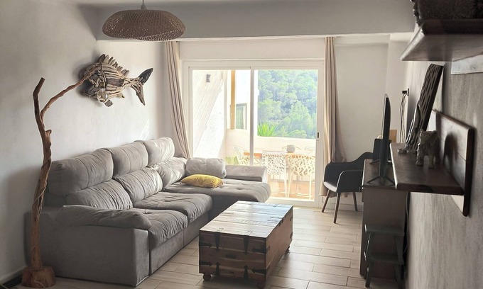 Cala Vadella Apartment | Apartment with rooms and garden