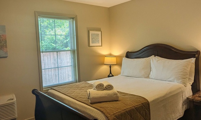 Saugerties South Apartment | Apartment with spa access Steps from Diamond Mills Resort/Village