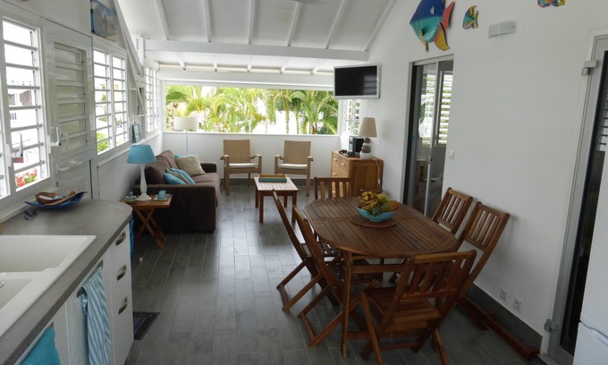 Saint-Francois Apartment | Apartment with terrace and pool