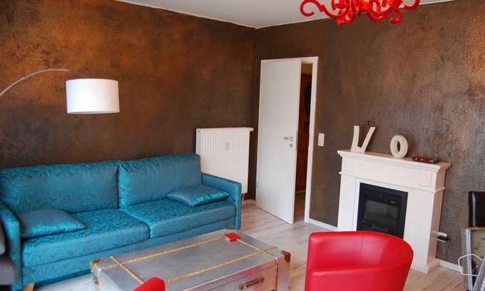 Warnemuende Apartment | Apartment with Terrace - Warnemünde: Apartment in historic center (G)
