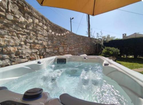 Banki Apartment | Apartment with Whirlpool and BBQ near Poreč
