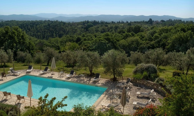 San Casciano in Val di Pesa Apartment | Apartment with WIFI, pool, A/C, TV, terrace, panoramic view, parking, close to Greve In Chianti