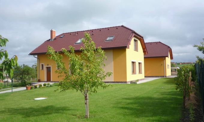 Chyne Hotel | Apartmenthaus Graf