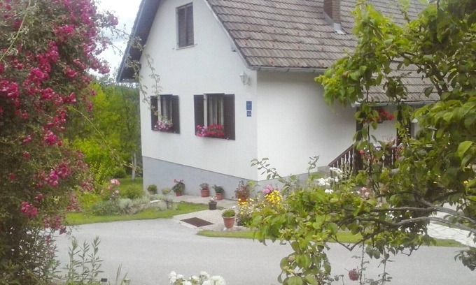 Poljanak Apartment | Apartments and rooms Stipe, (10193), Poljanak, Plitvicka Jezera, hr