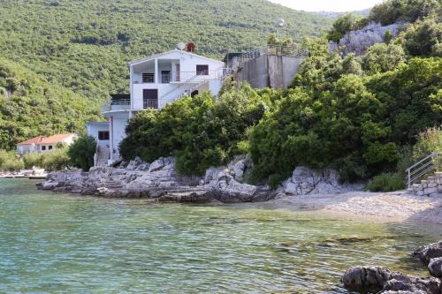 Orebic Apartment | Apartments by the sea Cove Vela Prapratna (Peljesac) - 10106