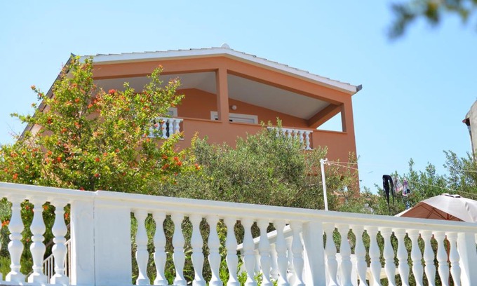 Tkon Apartment | Apartments by the sea Tkon, Pasman - 16589