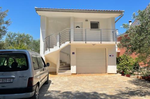 Tkon Apartment | Apartments by the sea Tkon, Pasman - 19914