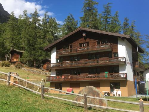 Saas Grund Apartment | Apartments Carmena