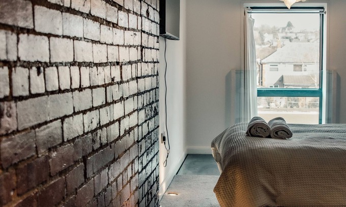 Kirkheaton Apartment | Apartments-dealhouse
