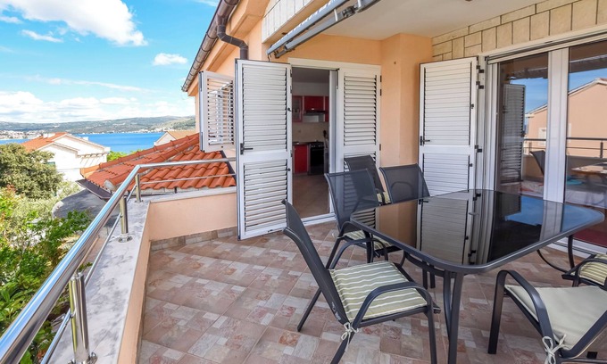 Razanj Apartment | Apartments Ema (22211-A2) - Razanj