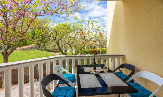 Zidarici Apartment | Apartments Vesna (67891-A1) - Malinska - island Krk