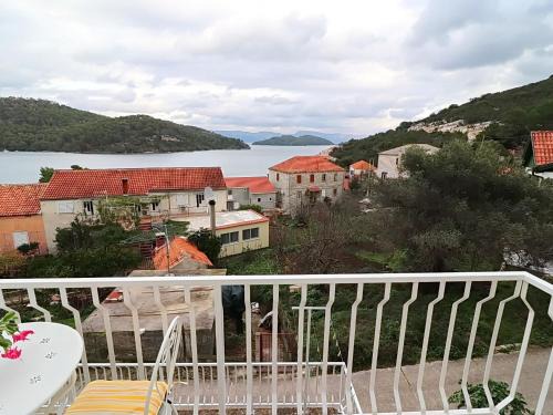 Polace Apartment | Apartments Nodilo - Comfort One Bedroom Apartment with Balcony and Sea View Apt 3