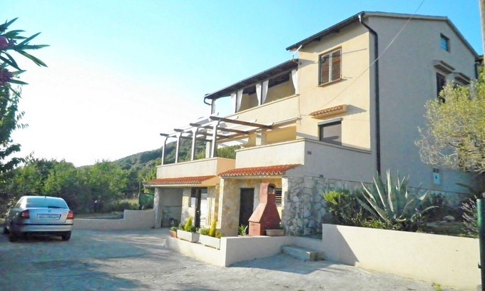 Supetarska Draga Apartment | Apartments Vesna, (14684), Supetarska Draga, hr