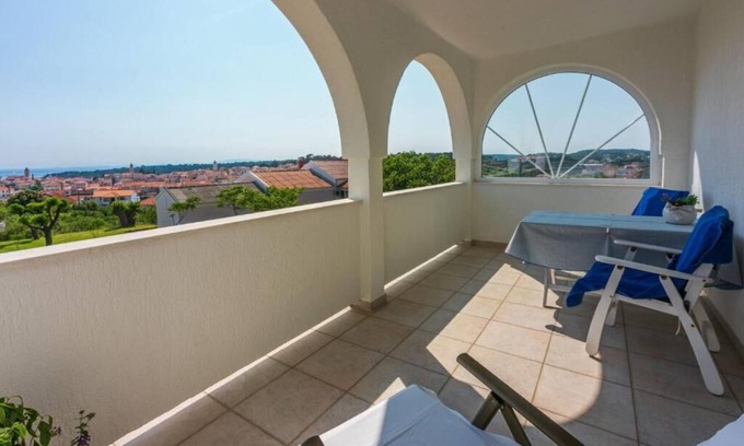 Rab Apartment | Apartments Vila Antula (66781-A2) - Banjol - island Rab