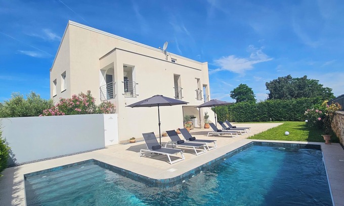 Matohanci Apartment | Apartments with Pool Casa Bianca