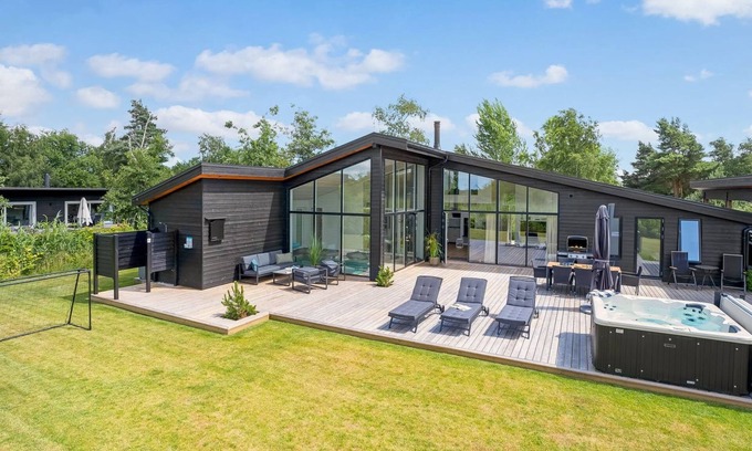 Marielyst House | "Apelone" - 900m from the sea by Interhome