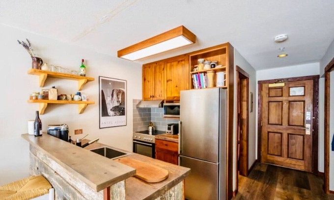 Okanagan-Similkameen Apartment | Apex Mountain ~ Montgomery Inn