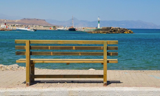 Kato Gouves Villa | Aphrodite beachfront villa - on the Waves