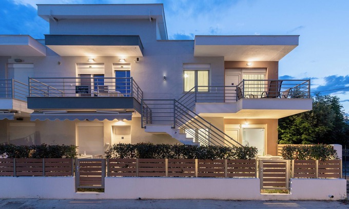 Paralia Ofryniou Resort | Aphrodite Residential Complex