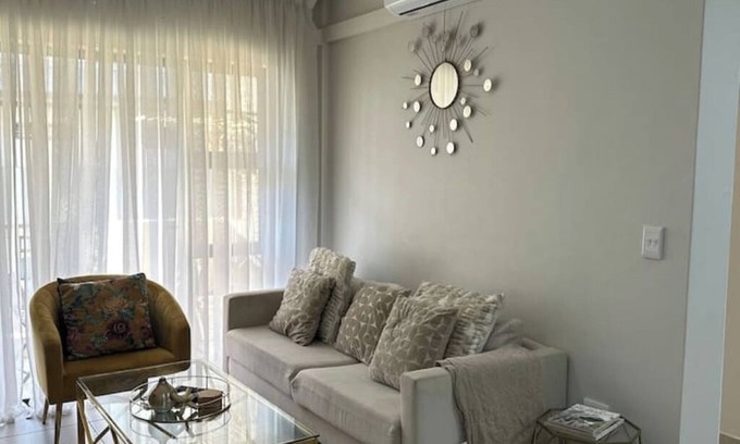 Greater Johannesburg Metropolitan Area Apartment | Apollo Luxe Modern Comfort 1 bed